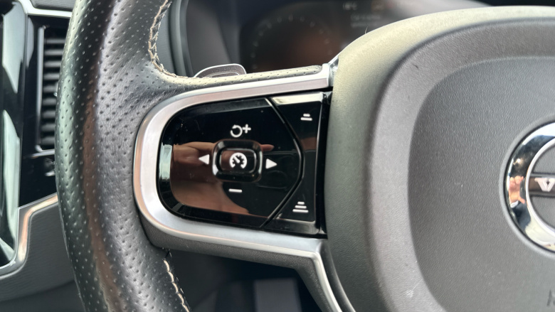 Volvo Xc90 2.0 D5 PowerPulse R DESIGN 5dr AWD Geartronic Diesel Estate